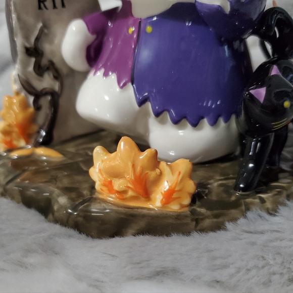 Hello Kitty Blue Sky Clayworks Graveside Halloween - Picture 3 of 9